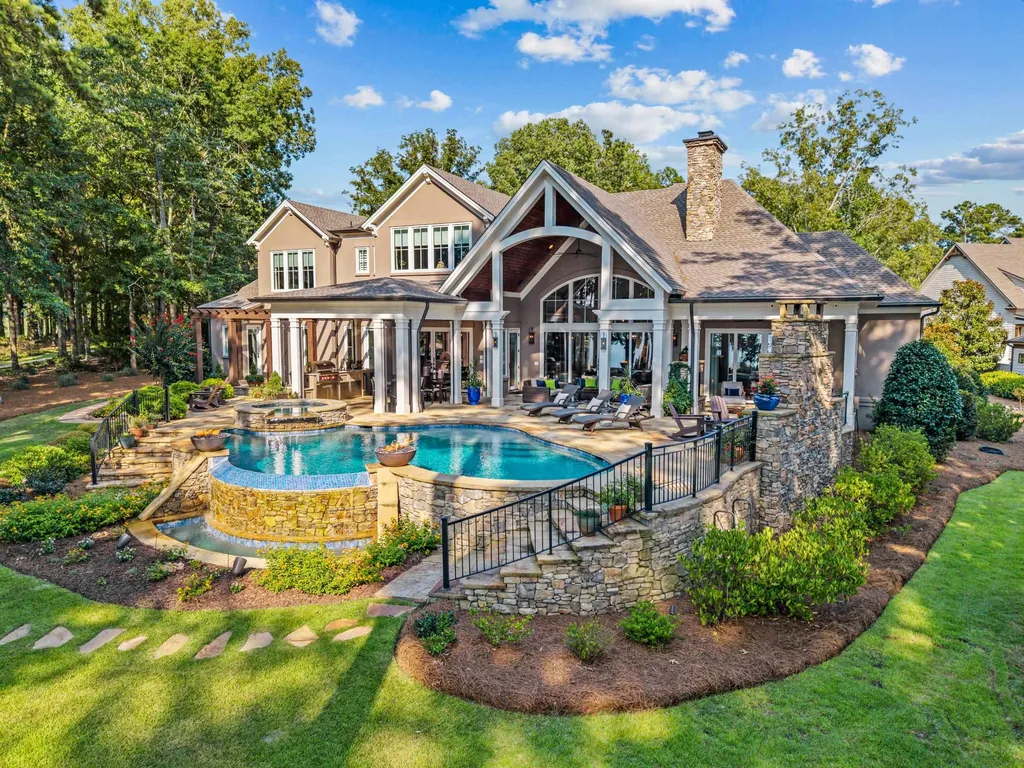 Exceptional Lake Oconee Estate With More Than 300 Feet of Shoreline Lists for $6.795 Million 20 1201 Big Water Cir Greensboro GA 32
