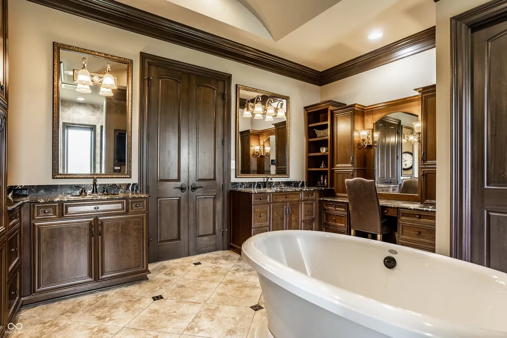 A 16,584-Square-Foot Indiana Estate on 13 Acres Is Asking Just Under $4 Million 11 12318 E 196th St Noblesville IN 4606030