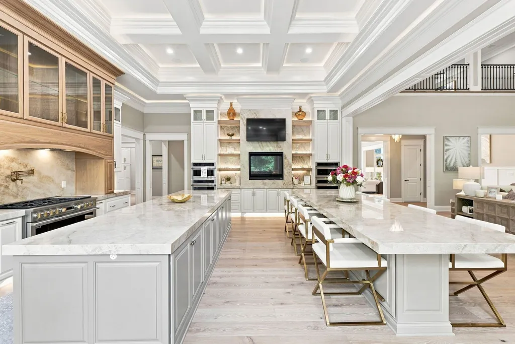 In Kentucky, a Newly Built Estate With Nearly 10,000 Square Feet Asks $5.395 Million 12 14462 River Glades Dr Prospect KY 4005915