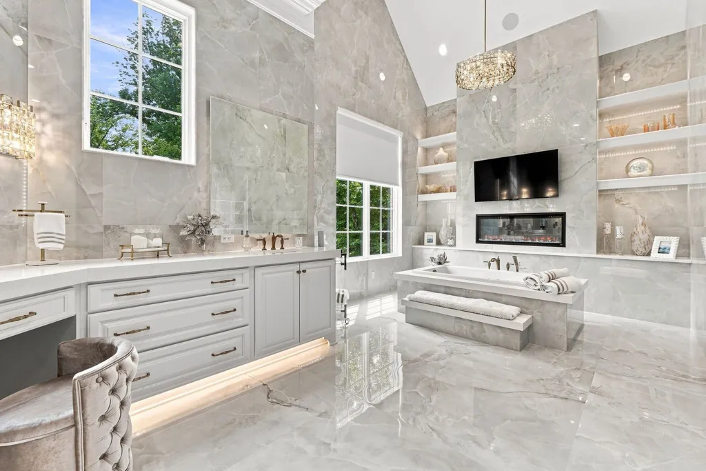 In Kentucky, a Newly Built Estate With Nearly 10,000 Square Feet Asks $5.395 Million 10 14462 River Glades Dr Prospect KY 4005928