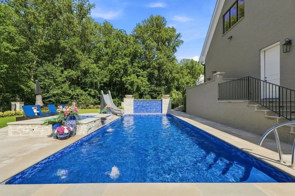 In Kentucky, a Newly Built Estate With Nearly 10,000 Square Feet Asks $5.395 Million 20 14462 River Glades Dr Prospect KY 4005957