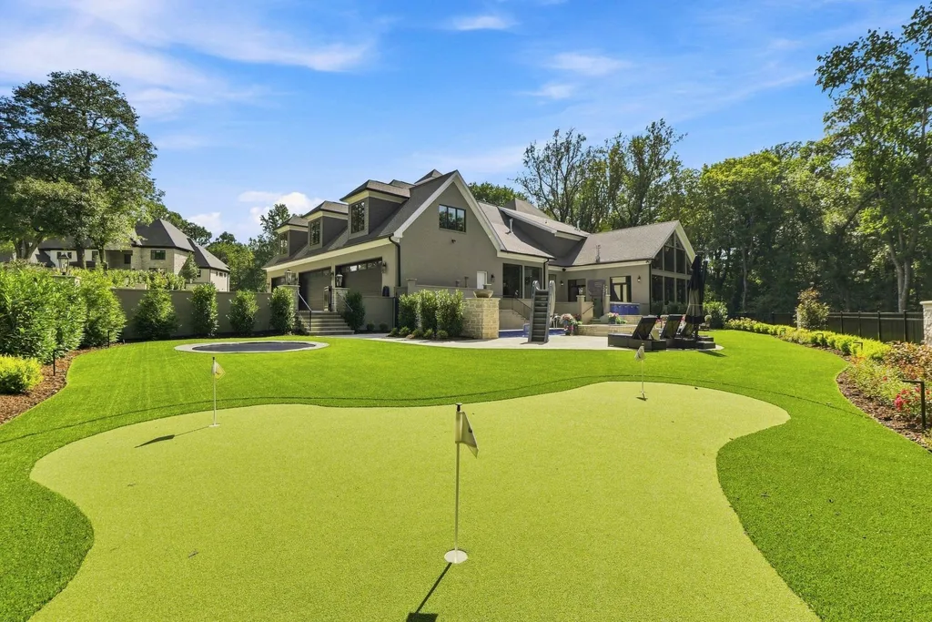 In Kentucky, a Newly Built Estate With Nearly 10,000 Square Feet Asks $5.395 Million 16 14462 River Glades Dr Prospect KY 4005960 1