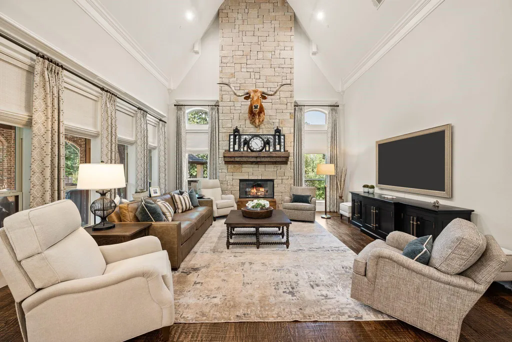 Reimagined Southlake Estate With Tesla Powerwalls and a Separate Guest House Lists for $4.8 Million 4 1700 Live Oak Ln Southlake TX 7609207