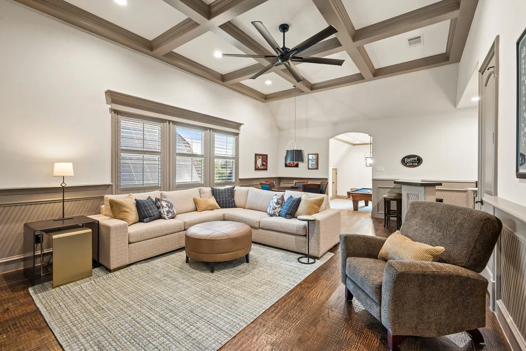 Reimagined Southlake Estate With Tesla Powerwalls and a Separate Guest House Lists for $4.8 Million 6 1700 Live Oak Ln Southlake TX 7609218