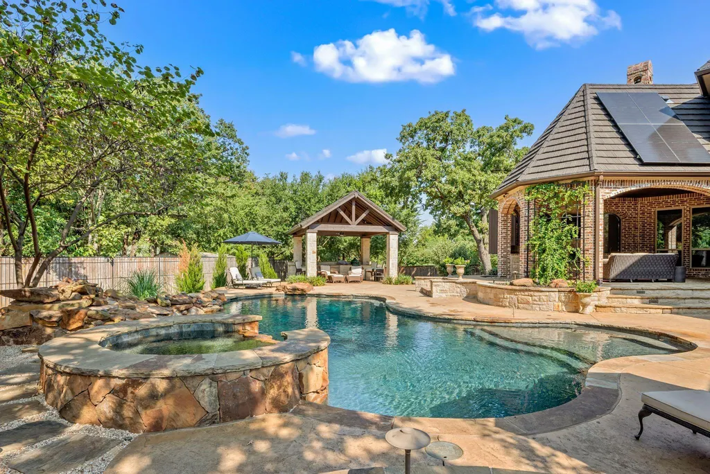 Reimagined Southlake Estate With Tesla Powerwalls and a Separate Guest House Lists for $4.8 Million 17 1700 Live Oak Ln Southlake TX 7609227