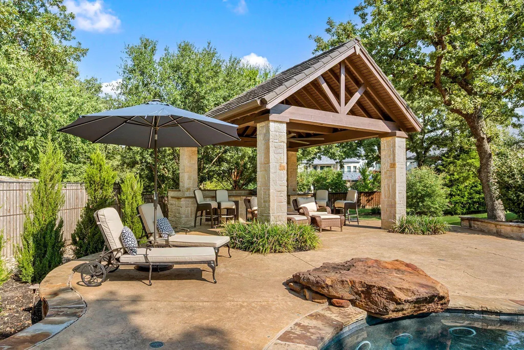 Reimagined Southlake Estate With Tesla Powerwalls and a Separate Guest House Lists for $4.8 Million 18 1700 Live Oak Ln Southlake TX 7609229