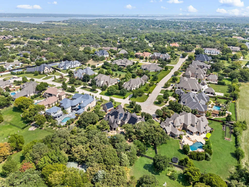 Reimagined Southlake Estate With Tesla Powerwalls and a Separate Guest House Lists for $4.8 Million 20 1700 Live Oak Ln Southlake TX 7609239