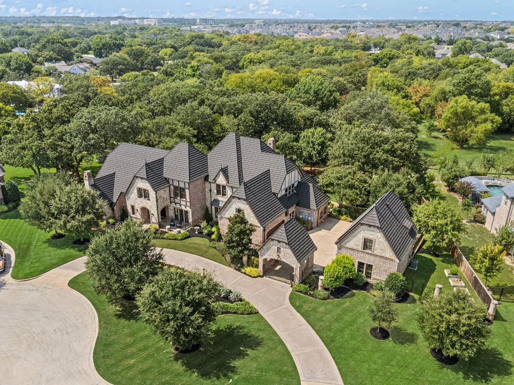 Reimagined Southlake Estate With Tesla Powerwalls and a Separate Guest House Lists for $4.8 Million 19 1700 Live Oak Ln Southlake TX 7609240