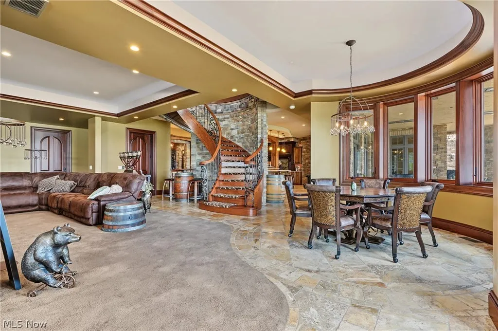 Lake-View Ohio Estate With an Eight-Car Heated Garage and Saltwater Pool Lists for $3,895,000 18 180 Via Napoli St North Lima OH 4445240