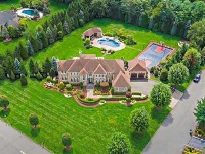 Resort-Like New Jersey Estate With an Indoor Basketball Garage Lists for $3,200,000 1 Resort-Like New Jersey Estate With an Indoor Basketball Garage Lists for $3,200,000