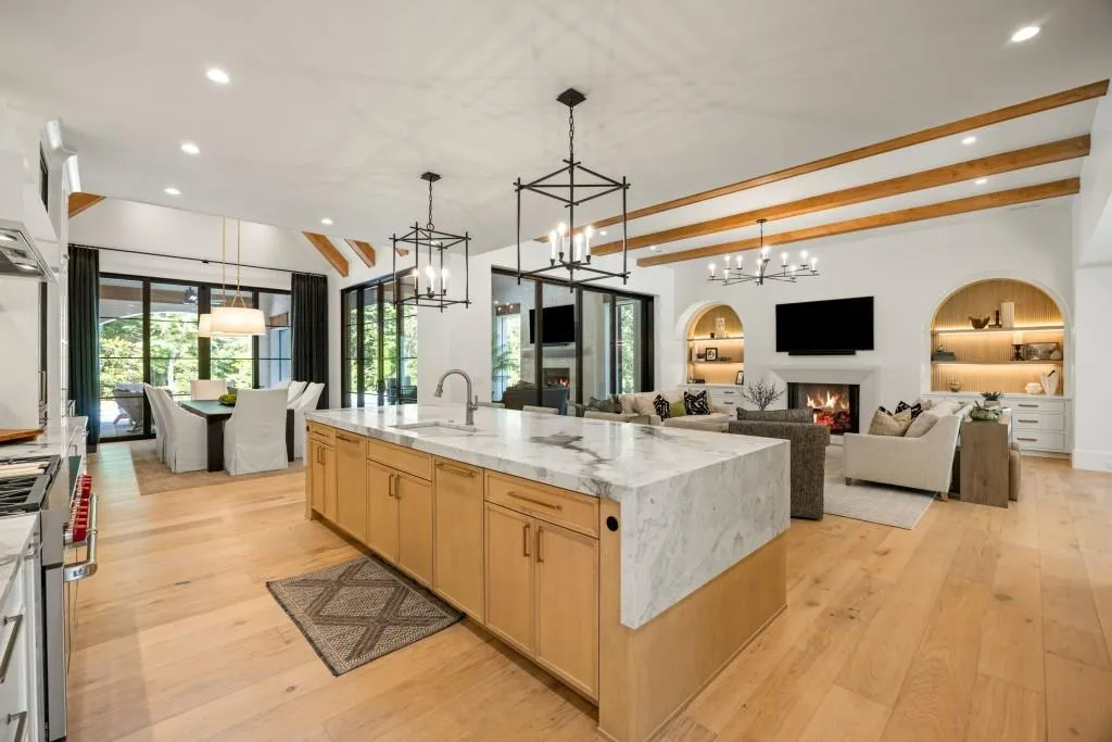 Newly Built Milton Estate With a Five-Car Garage and Resort-Style Pool Lists for $6,025,000 9 200 Deerhaven Ln Milton GA 3000416