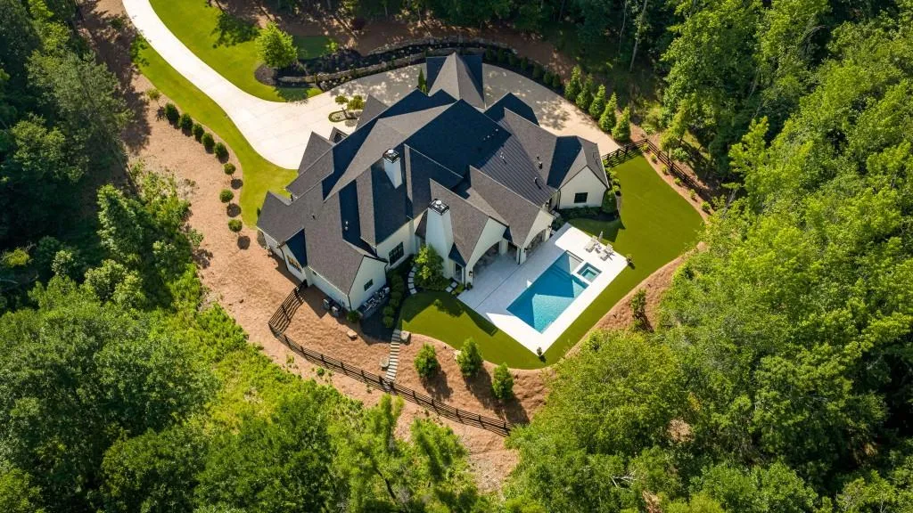 Newly Built Milton Estate With a Five-Car Garage and Resort-Style Pool Lists for $6,025,000 24 200 Deerhaven Ln Milton GA 3000494