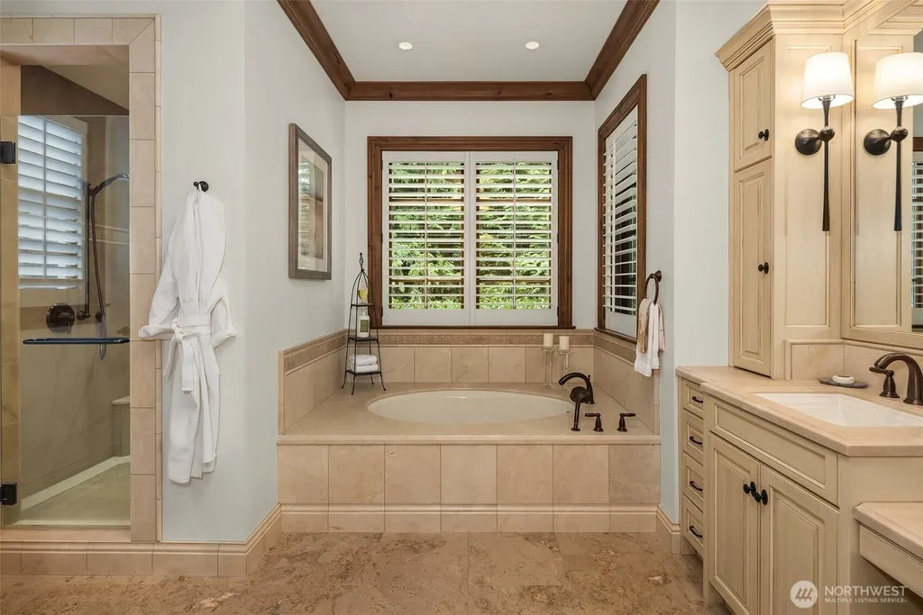 Sammamish Estate With a Pool, Sport Court and Separate Amenities Wing Lists for $6.725 Million 10 2045 250th Place NE Sammamish WA 9807422