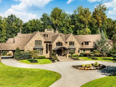 Pennsylvania Estate With an 8,300-Square-Foot Car Gallery for About 40 Vehicles Lists for $8,750,000 1 Pennsylvania Estate With an 8,300-Square-Foot Car Gallery for About 40 Vehicles Lists for $8,750,000