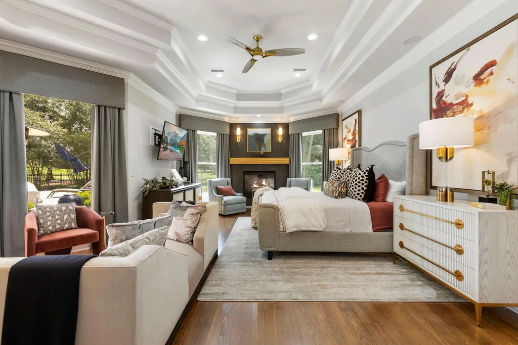Texas Golf-Course Estate With a $2.3 Million Renovation Lists for $6 Million 15 26 Damask Rose Way Spring TX 7738223