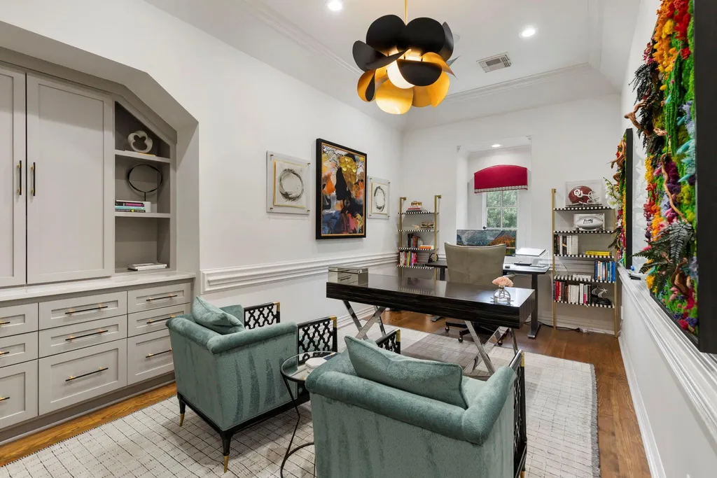 Texas Golf-Course Estate With a $2.3 Million Renovation Lists for $6 Million 17 26 Damask Rose Way Spring TX 7738239