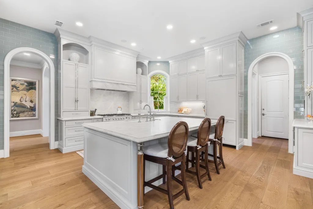 Reimagined French Country Estate With a La Cornue Kitchen Lists for $3,295,000 in Carlton Woods 9 26 N Palmiera Cir Spring TX 7738213