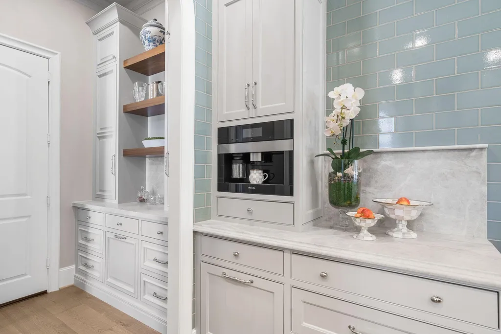 Reimagined French Country Estate With a La Cornue Kitchen Lists for $3,295,000 in Carlton Woods 13 26 N Palmiera Cir Spring TX 7738216
