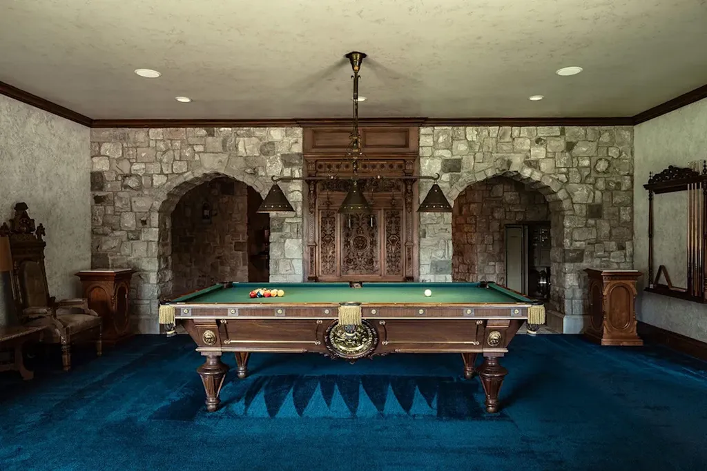 Iowa’s Most Expensive Home for Sale Is a 75-Acre Estate Filled With European Artifacts, Asking $10,200,000 18 3187 Feather Ridge Rd Toddville IA 52341 15