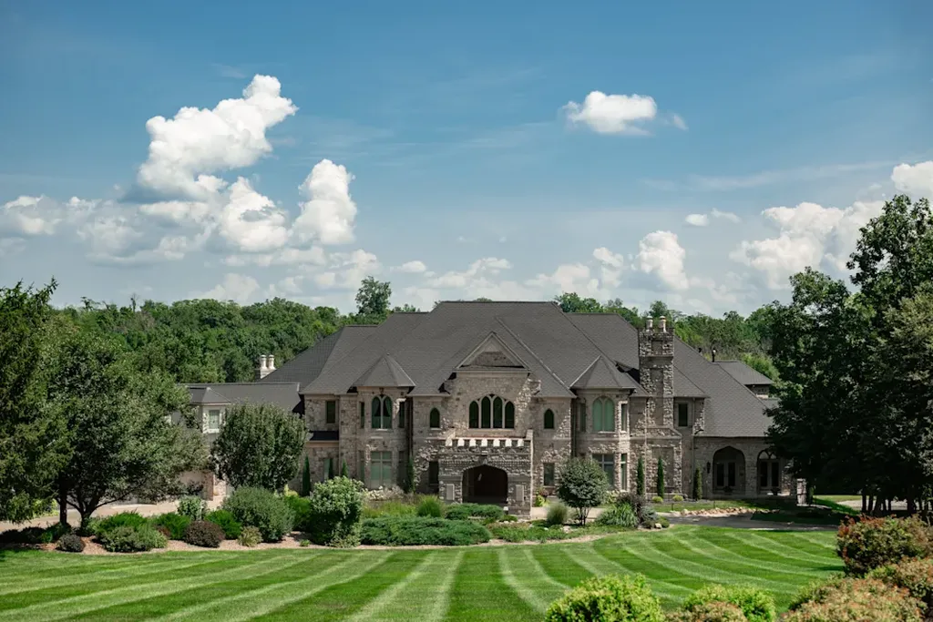 Iowa’s Most Expensive Home for Sale Is a 75-Acre Estate Filled With European Artifacts, Asking $10,200,000 22 3187 Feather Ridge Rd Toddville IA 52341 19