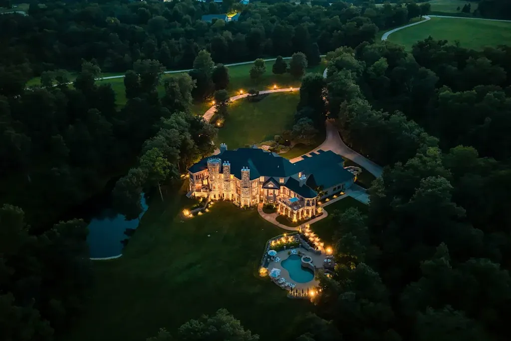 Iowa’s Most Expensive Home for Sale Is a 75-Acre Estate Filled With European Artifacts, Asking $10,200,000 13 3187 Feather Ridge Rd Toddville IA 52341 9