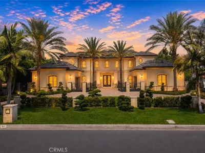 Newly Upgraded Arcadia Estate With Mountain Views and a Separate Wok Kitchen Lists for $5,780,000 1 Newly Upgraded Arcadia Estate With Mountain Views and a Separate Wok Kitchen Lists for $5,780,000