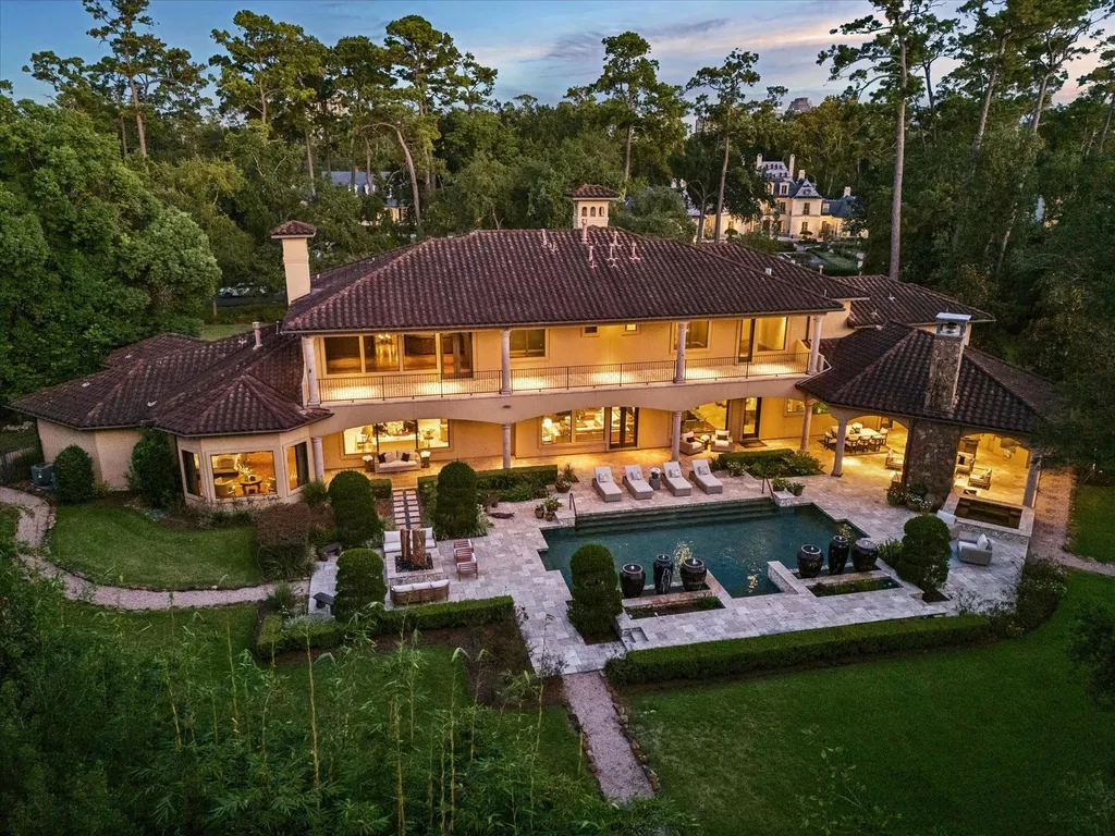 Sprawling Houston Estate with Beautifully Landscaped Grounds on Nearly 2 Acres Hits the Market for $7,495,000 1 327 E Friar Tuck Ln Houston TX 7702401