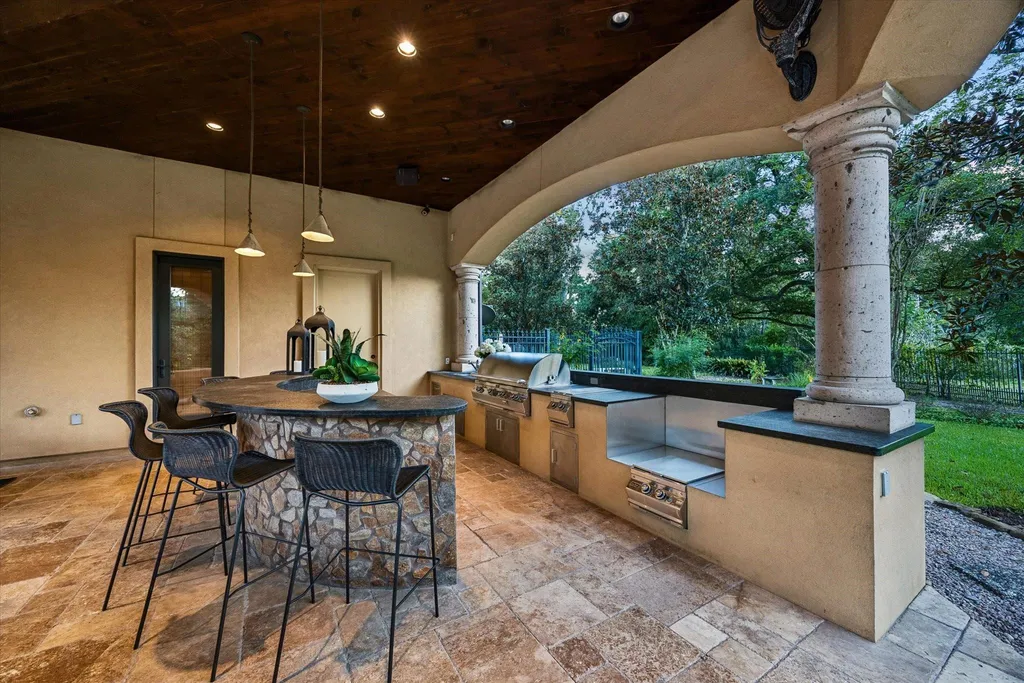 Sprawling Houston Estate with Beautifully Landscaped Grounds on Nearly 2 Acres Hits the Market for $7,495,000 11 327 E Friar Tuck Ln Houston TX 7702421