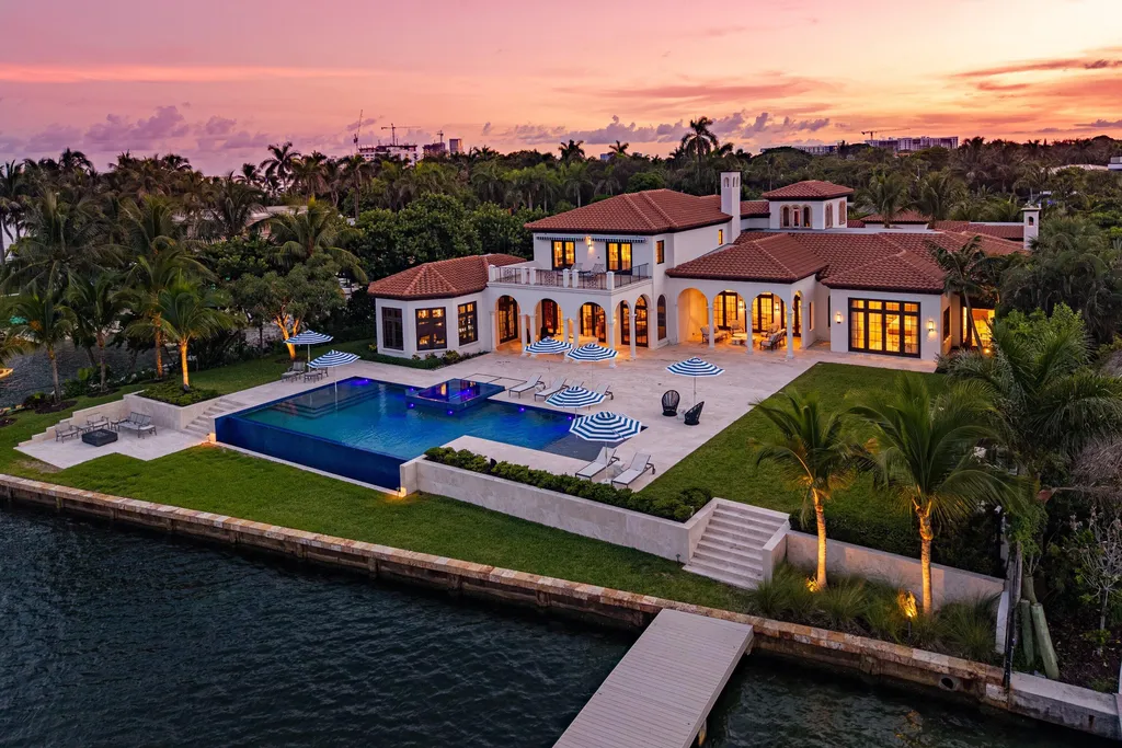 Reimagined West Palm Beach Waterfront Estate With a $410,000 Video Wall Lists for $26,500,000 1 3400 N Flagler Drive West Palm Beach FL03
