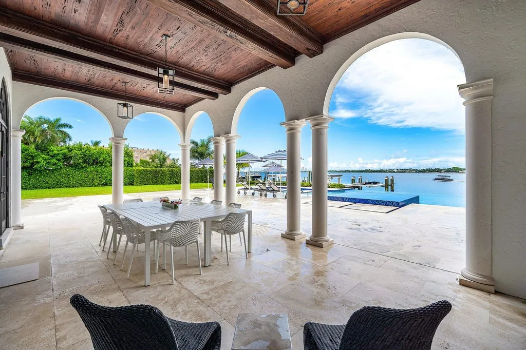 Reimagined West Palm Beach Waterfront Estate With a $410,000 Video Wall Lists for $26,500,000 21 3400 N Flagler Drive West Palm Beach FL40