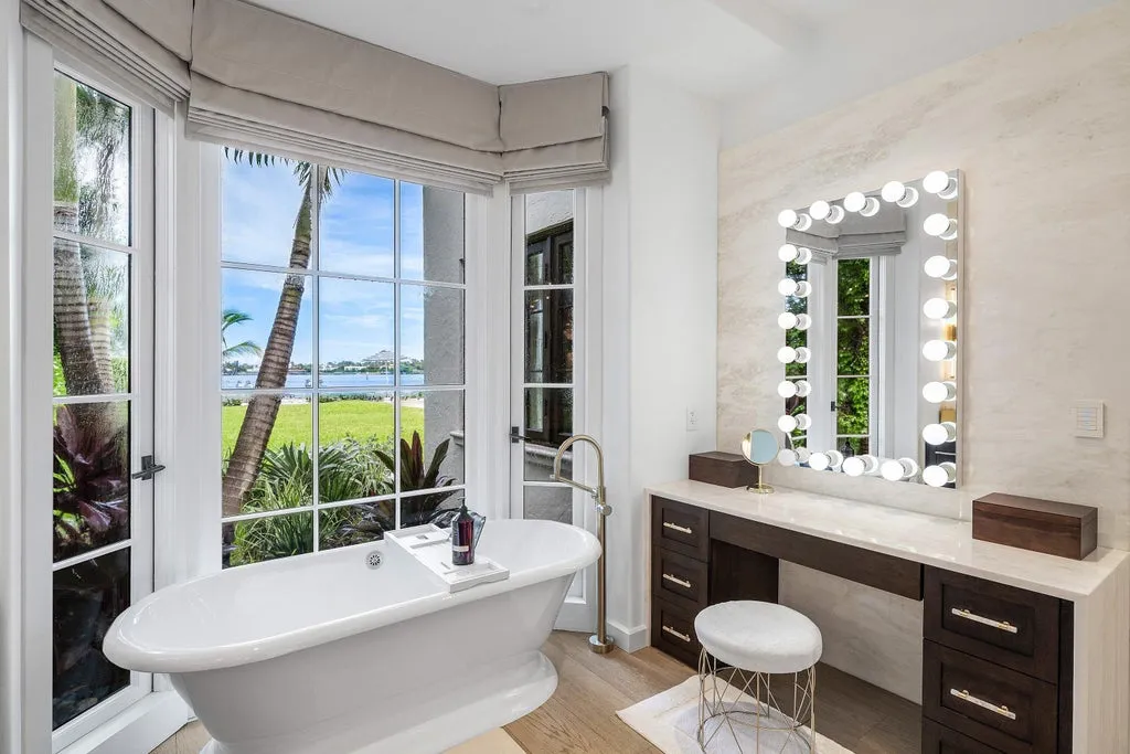 Reimagined West Palm Beach Waterfront Estate With a $410,000 Video Wall Lists for $26,500,000 17 3400 N Flagler Drive West Palm Beach FL53
