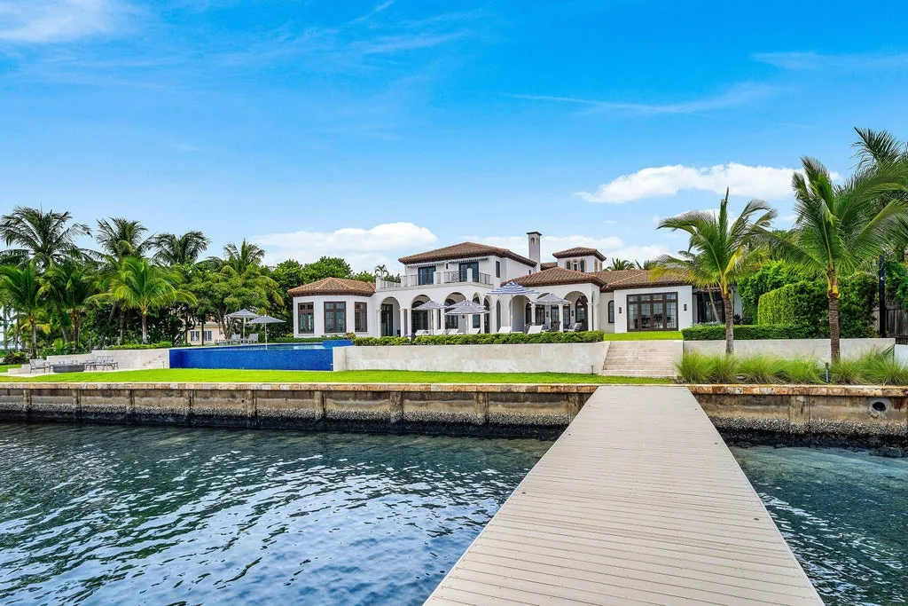 Reimagined West Palm Beach Waterfront Estate With a $410,000 Video Wall Lists for $26,500,000 19 3400 N Flagler Drive West Palm Beach FL66
