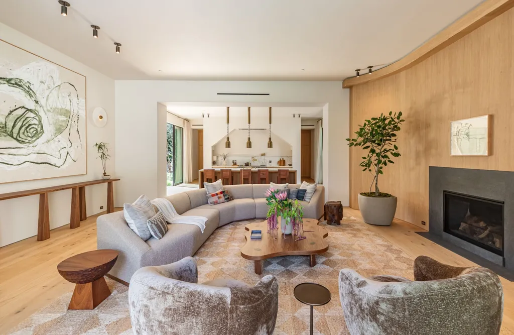 After Asking $42 Million, a Newly Built Los Angeles Compound Returns at $31.95 Million 5 3405 Fryman Rd Studio City CA 91604 19