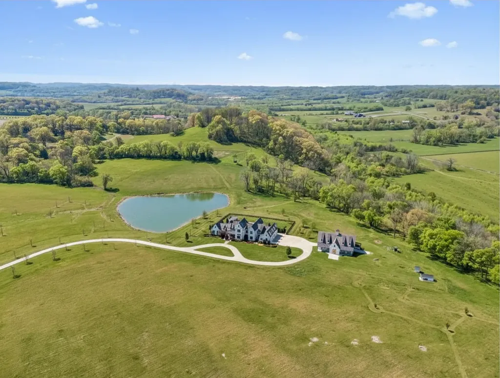 Secluded Franklin Estate with a Custom Barn and 42 Preserved Acres Hits the Market for $12,750,000 20 4067 Carters Creek Pike Franklin TN 37064 11