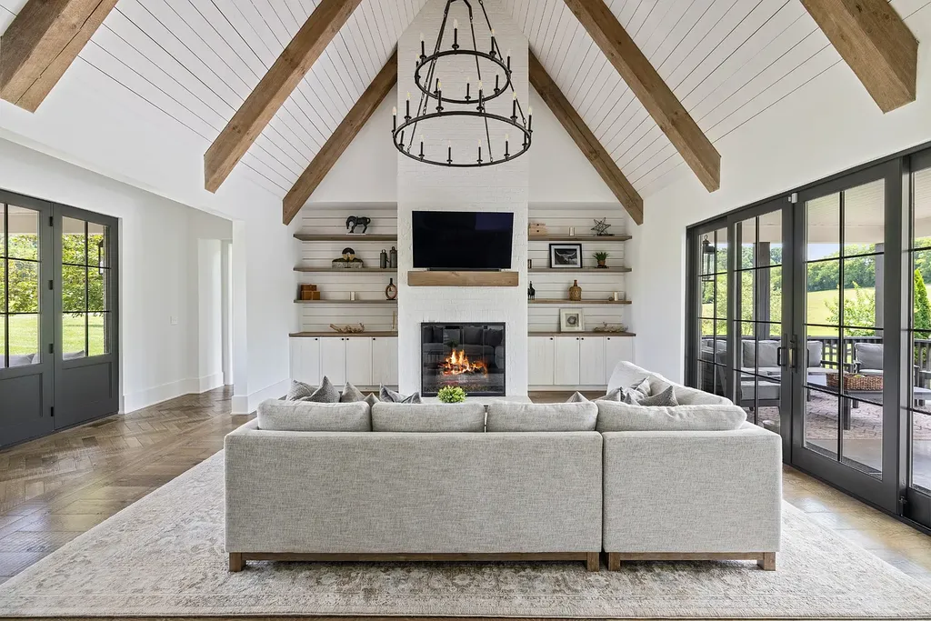 Secluded Franklin Estate with a Custom Barn and 42 Preserved Acres Hits the Market for $12,750,000 6 4067 Carters Creek Pike Franklin TN 37064 21