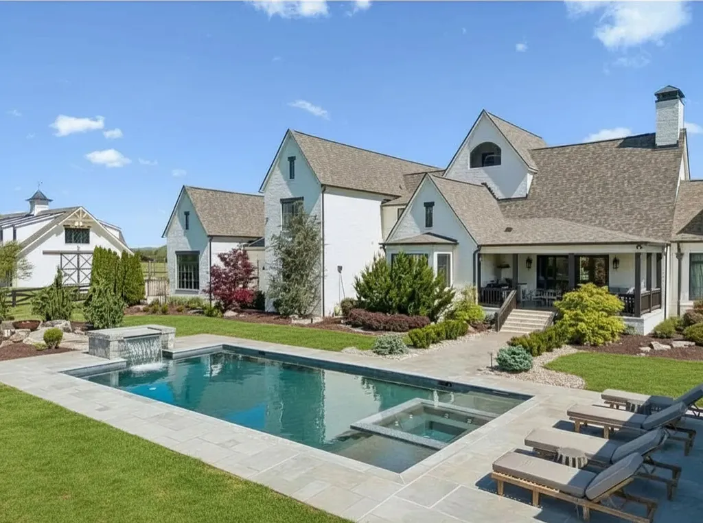 Secluded Franklin Estate with a Custom Barn and 42 Preserved Acres Hits the Market for $12,750,000 2 4067 Carters Creek Pike Franklin TN 37064 31