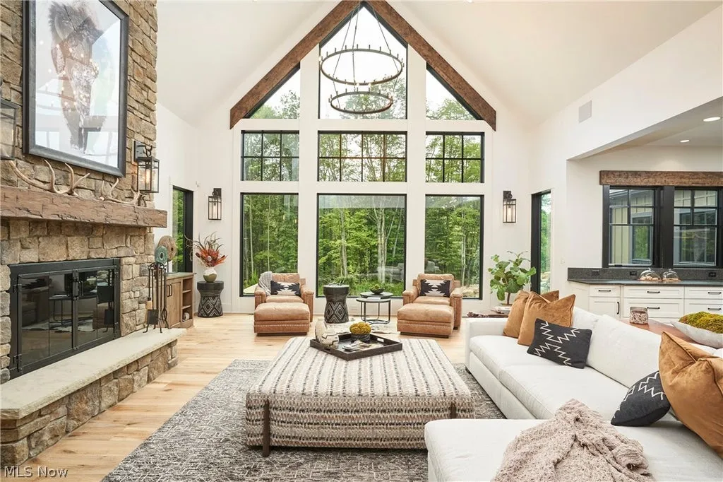 Jackson Hole-Inspired Ohio Estate With Garage Space for 15 Cars Lists for $3.999 Million 5 4351 Fawn Trl Richfield OH 4428607