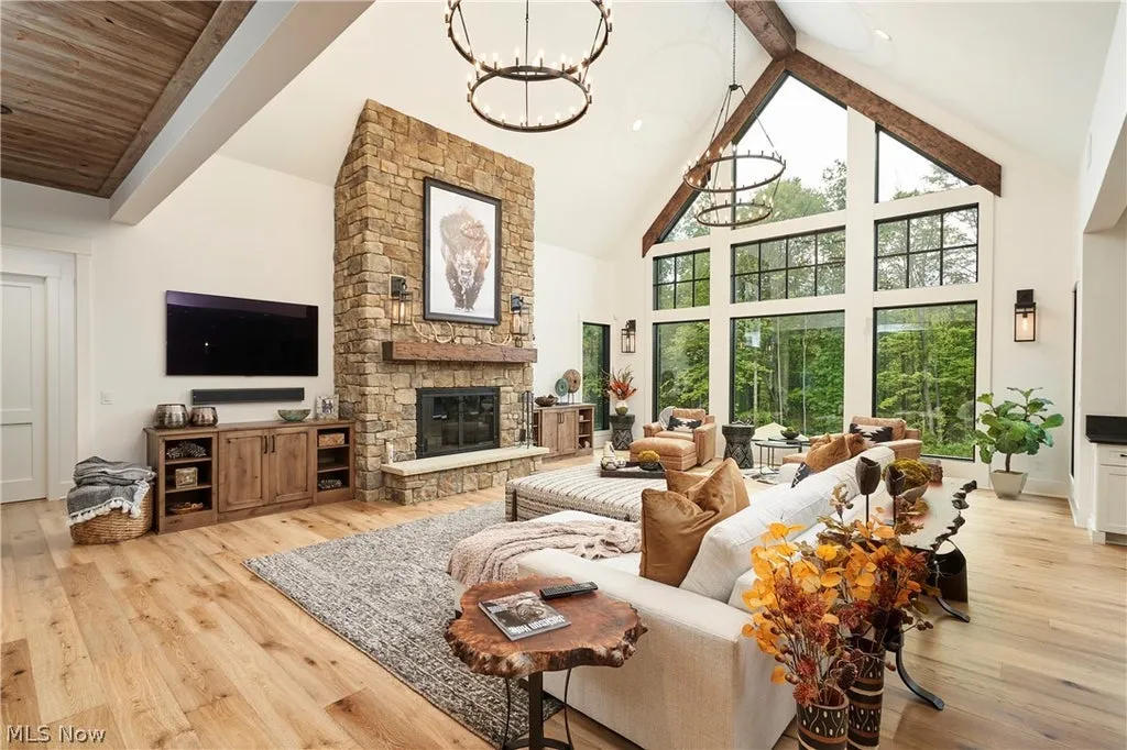 Jackson Hole-Inspired Ohio Estate With Garage Space for 15 Cars Lists for $3.999 Million 4 4351 Fawn Trl Richfield OH 4428608