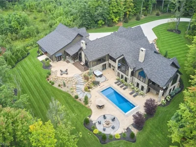 Jackson Hole-Inspired Ohio Estate With Garage Space for 15 Cars Lists for $3.999 Million 3 Jackson Hole-Inspired Ohio Estate With Garage Space for 15 Cars Lists for $3.999 Million