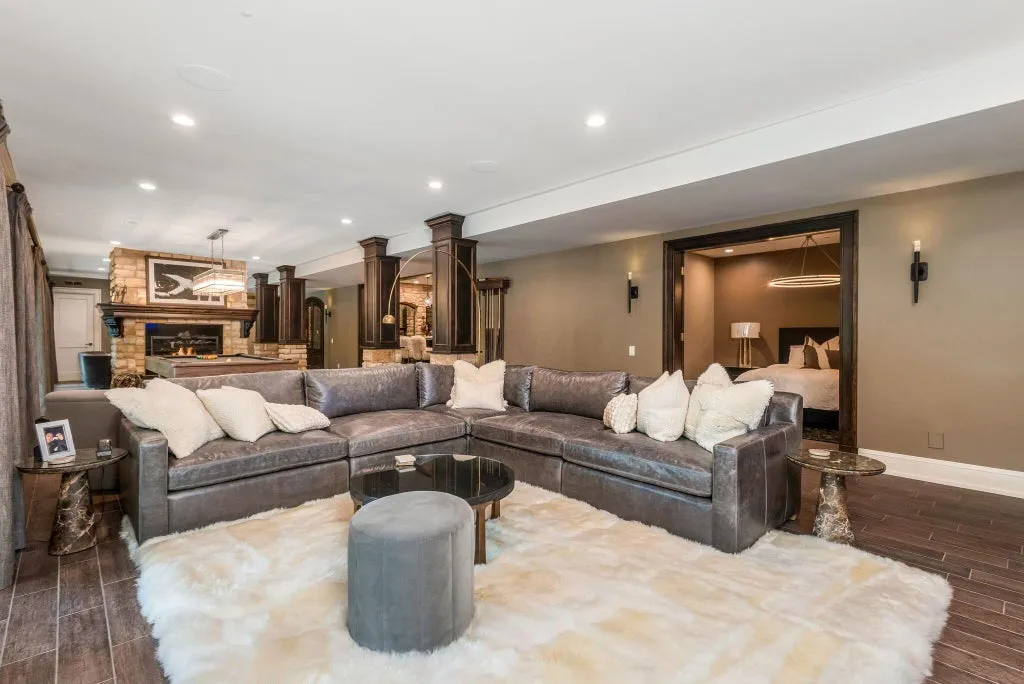 There Are Just Four Homes on This Private Muirfield Village Lake. One Is for Sale for $6.895 Million. 15 5340 Muirfield Ct Dublin OH 43017053