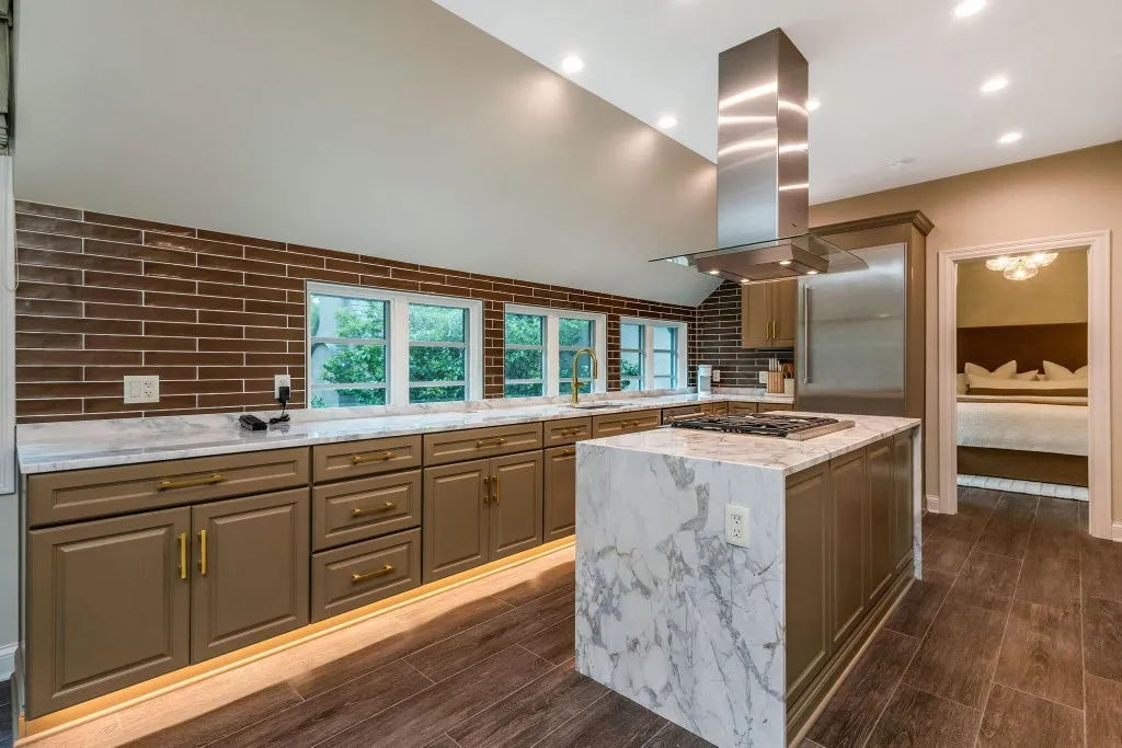 There Are Just Four Homes on This Private Muirfield Village Lake. One Is for Sale for $6.895 Million. 20 5340 Muirfield Ct Dublin OH 43017071