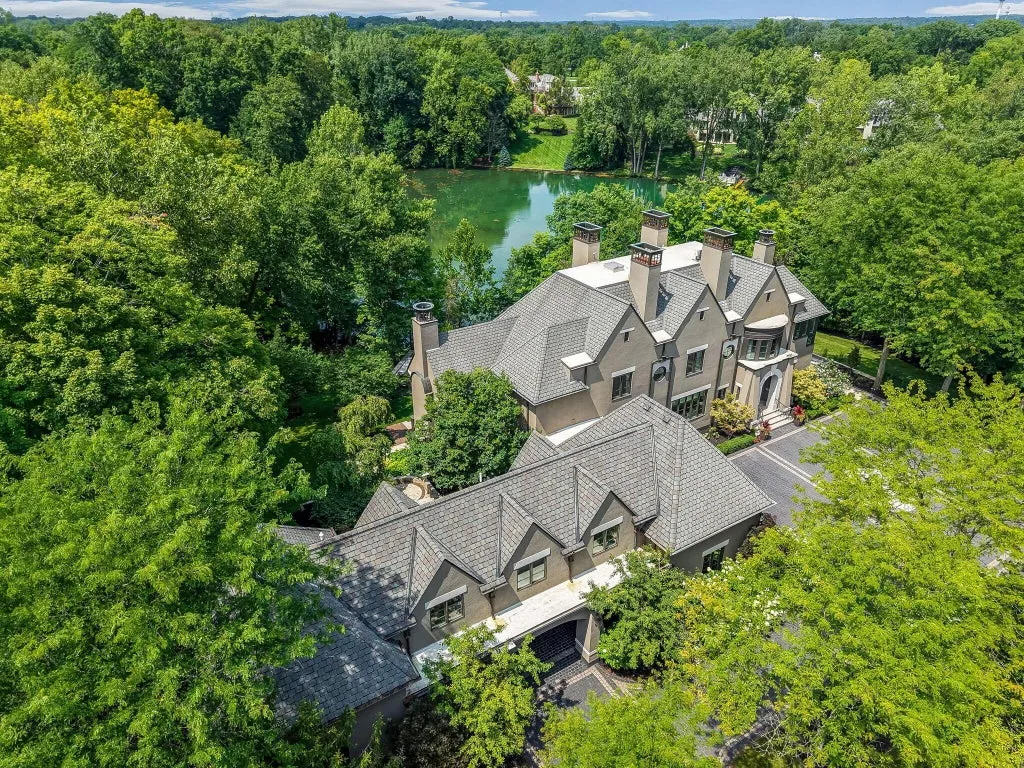 There Are Just Four Homes on This Private Muirfield Village Lake. One Is for Sale for $6.895 Million. 4 5340 Muirfield Ct Dublin OH 43017098