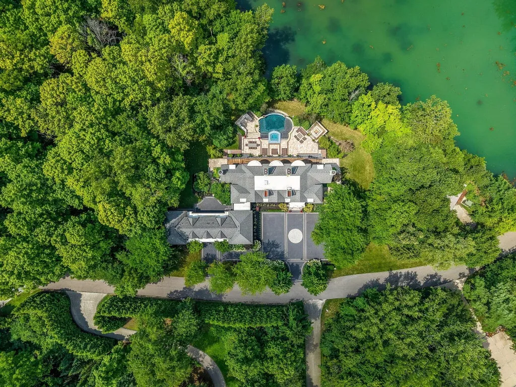 There Are Just Four Homes on This Private Muirfield Village Lake. One Is for Sale for $6.895 Million. 25 5340 Muirfield Ct Dublin OH 43017099