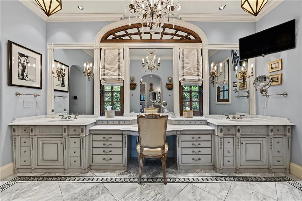 First-Time-to-Market Atlanta French Country Estate With a 4,000-Bottle Wine Cellar Lists for $18,250,000 17 5375 Long Island Dr NW Sandy Springs GA048