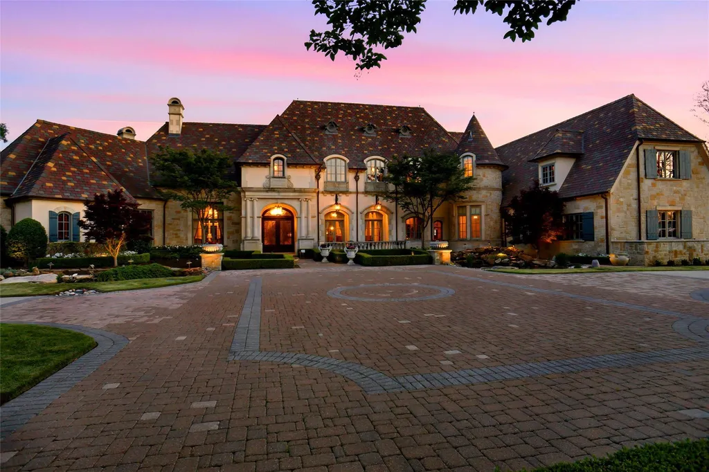 Nearly 15,000-Square-Foot Texas Estate Designed for Multigenerational Living Lists for $10 Million 2 5905 Giverny Flower Mound TX 7502202