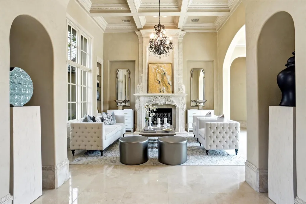 Nearly 15,000-Square-Foot Texas Estate Designed for Multigenerational Living Lists for $10 Million 10 5905 Giverny Flower Mound TX 7502204