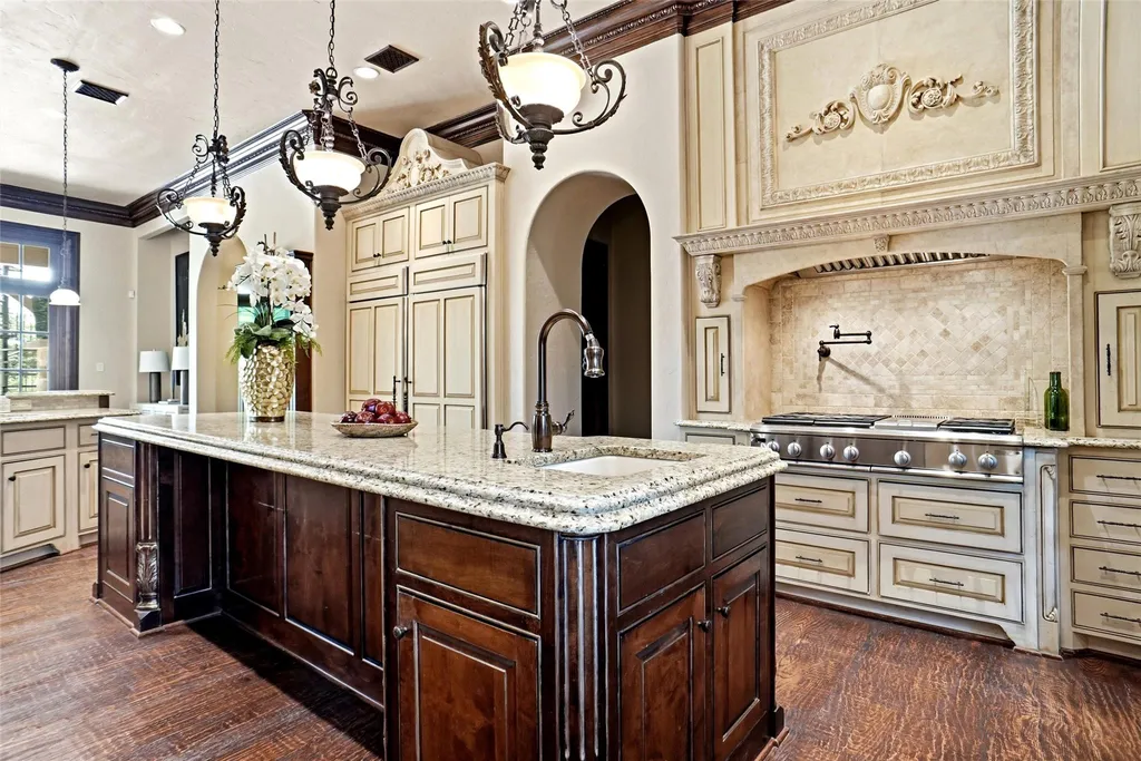 Nearly 15,000-Square-Foot Texas Estate Designed for Multigenerational Living Lists for $10 Million 5 5905 Giverny Flower Mound TX 7502209