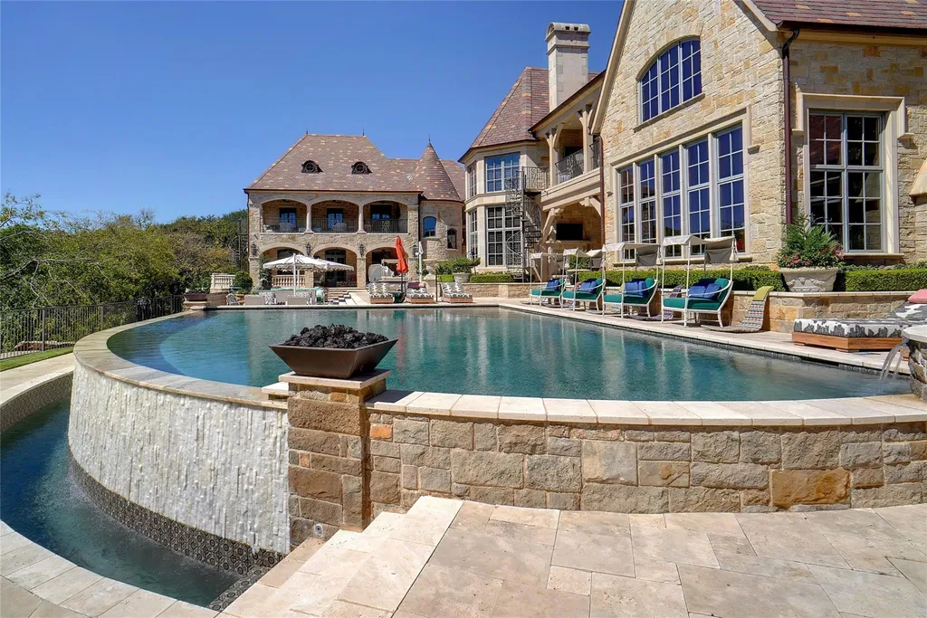 Nearly 15,000-Square-Foot Texas Estate Designed for Multigenerational Living Lists for $10 Million 16 5905 Giverny Flower Mound TX 7502231