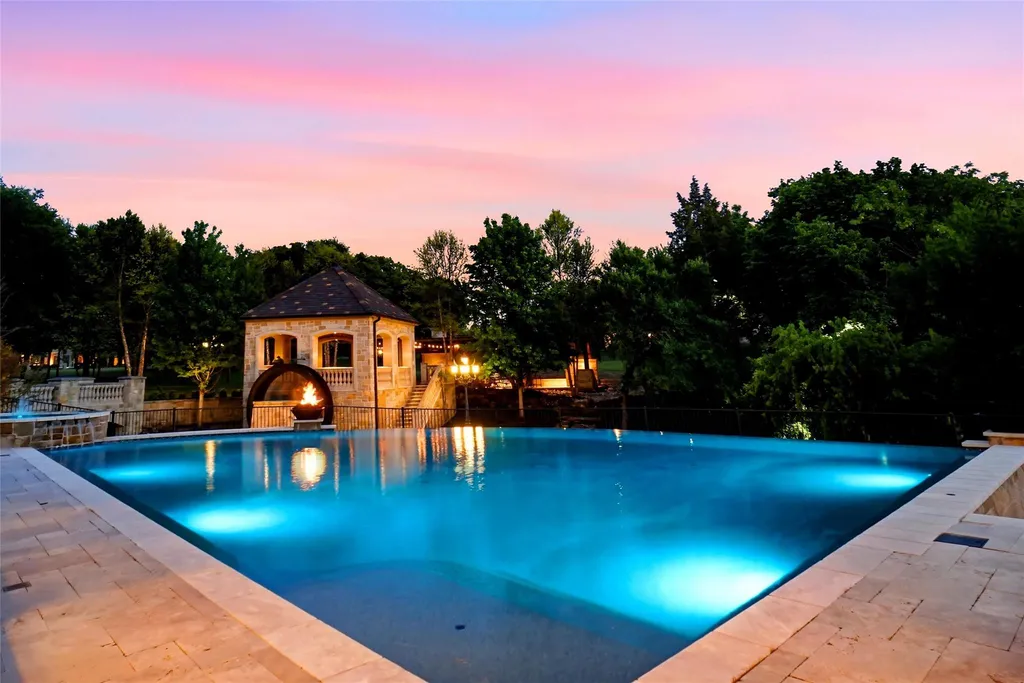 Nearly 15,000-Square-Foot Texas Estate Designed for Multigenerational Living Lists for $10 Million 17 5905 Giverny Flower Mound TX 7502235