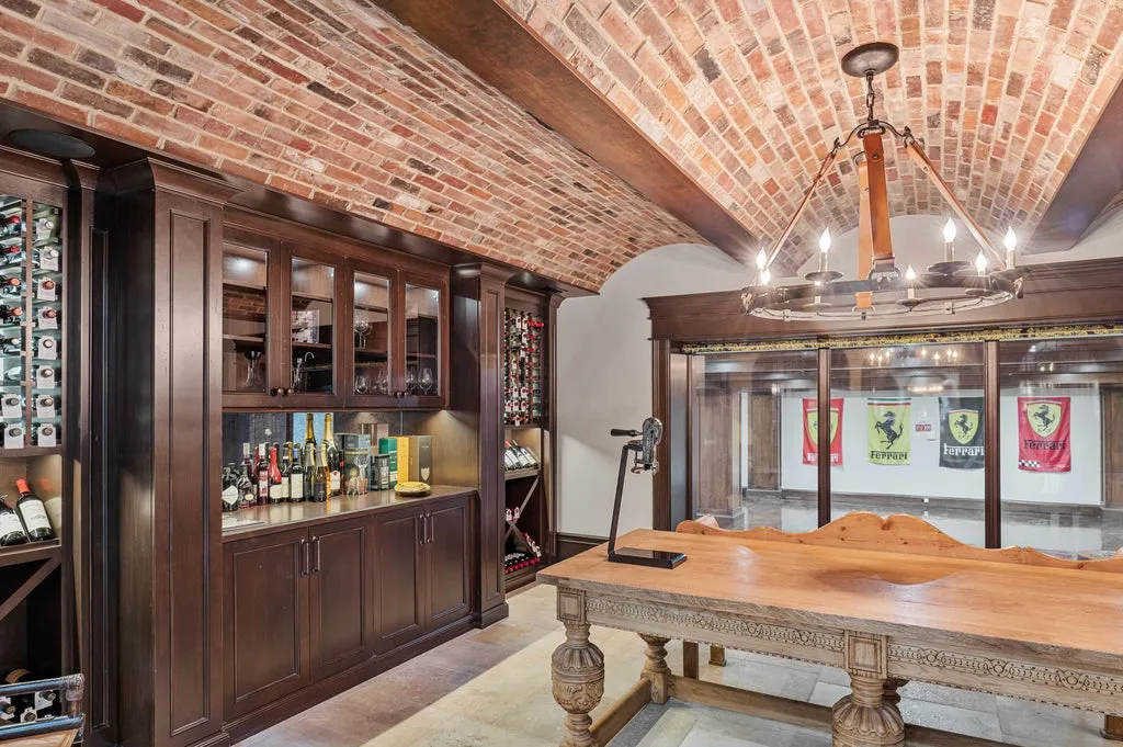 A Newly Built Lake Forest Estate Rises From the Remnants of a Rockefeller-Era Mansion. It’s Asking $21,999,900. 24 595 Circle Ln Lake Forest IL 6004544